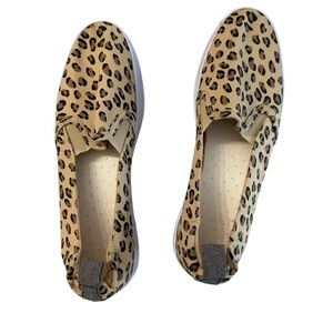 Canvas Casuals Women’s Slip-On Tan Cheetah Canvas Shoes Size L GUC